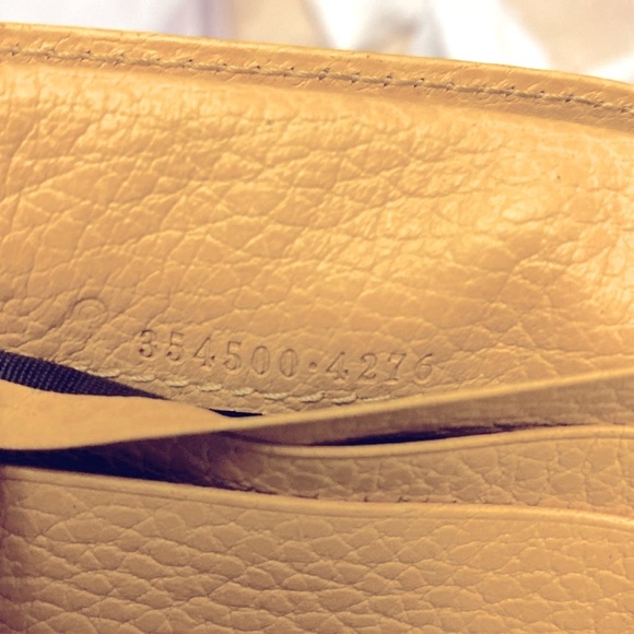 Gucci Yellow Leather Vintage Card Holder - Picture 6 of 8